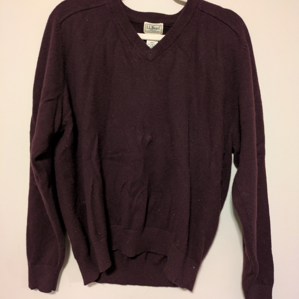 L.L. Bean Men's Rich Maroon V-Neck Sweater